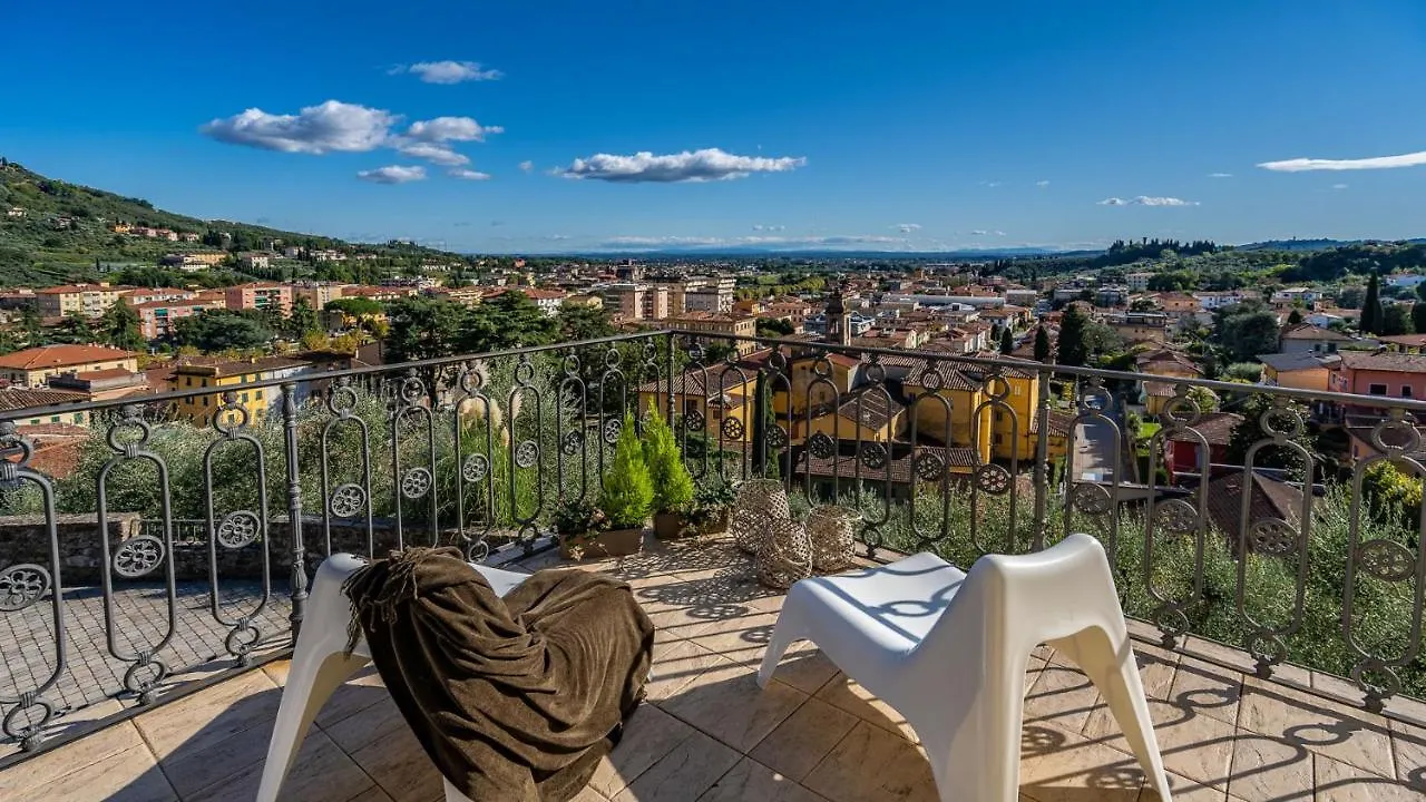 Elegant Villa Near Lucca Pescia