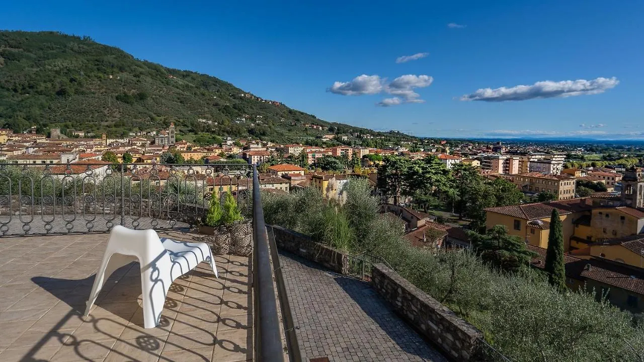Elegant Villa Near Lucca Pescia Italy