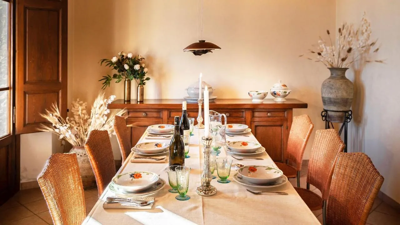 Elegant Villa Near Lucca Pescia Italy