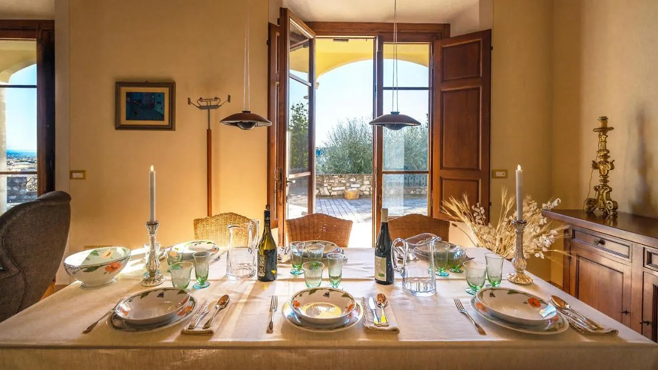 Elegant Villa Near Lucca Pescia