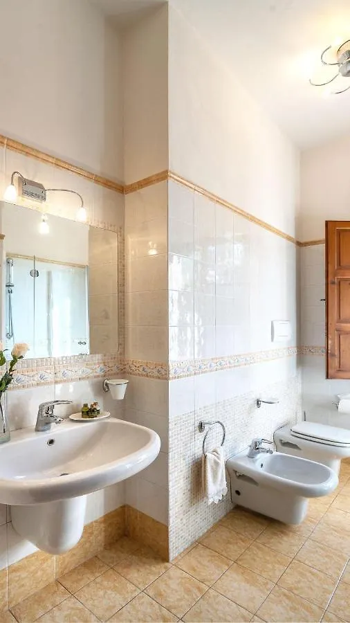 Elegant Villa Near Lucca Pescia Italy